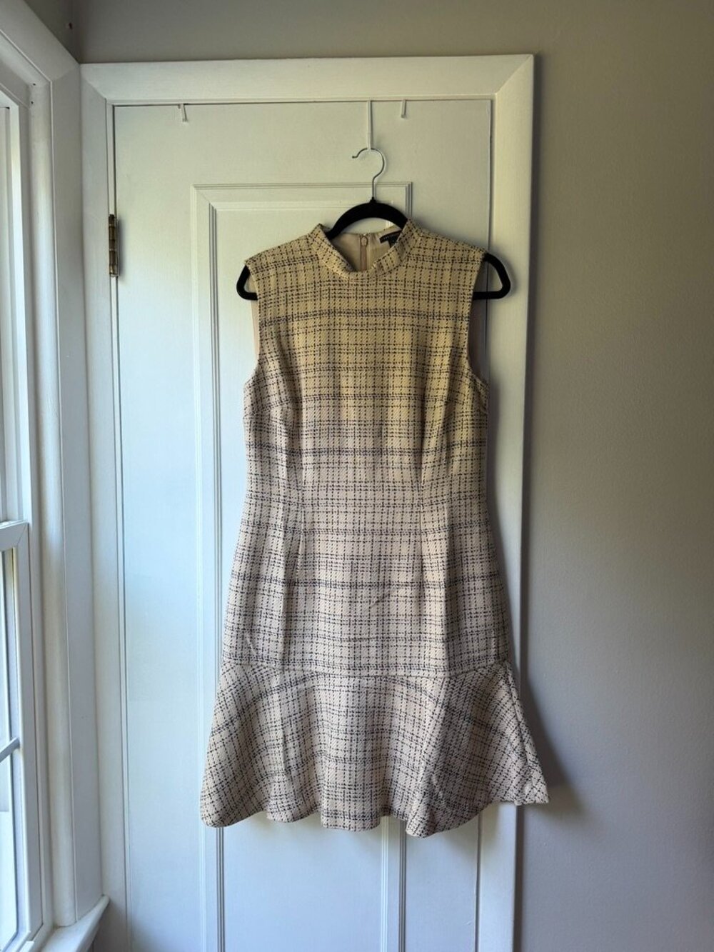 Ann Taylor Toasted Oat Tweed Mock Neck Flounce Dress - Size 6 NWT - Picture 5 of 8